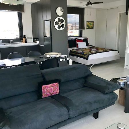 Stylish Penthouse With Acropolis And 360 View Daire Atina Dış mekan fotoğraf