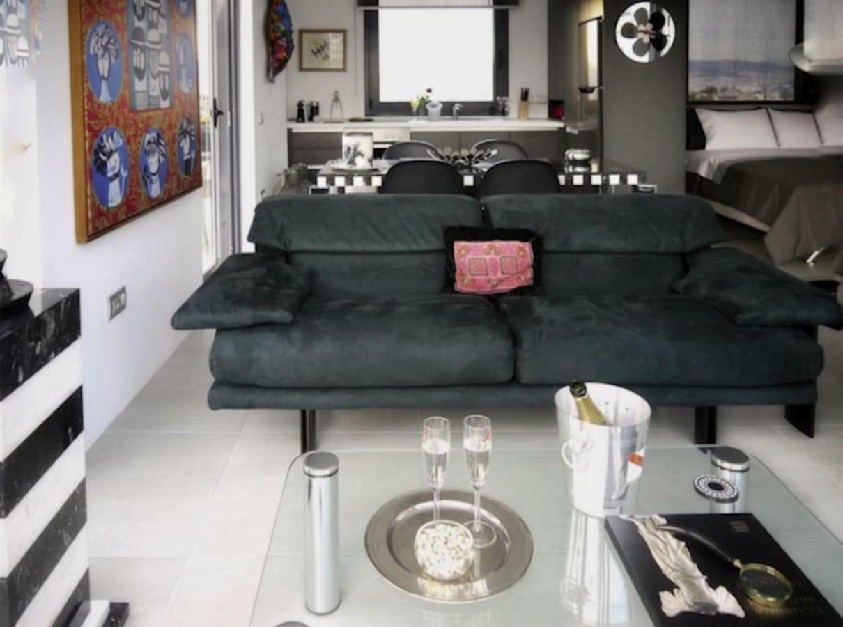 Stylish Penthouse With Acropolis And 360 View Daire Atina Dış mekan fotoğraf